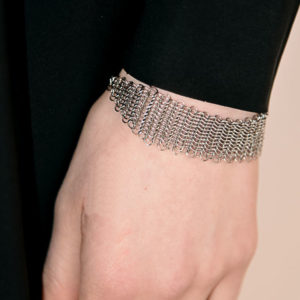 bijou-pascale-lion-paris-bracelet-acier-ouvrage-agnes-b